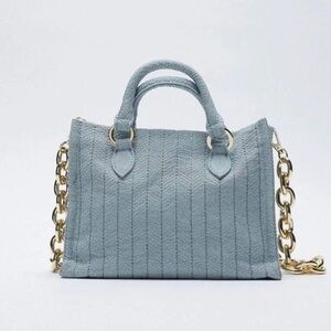 ZARA handbag,size medium,color azul NEW